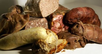 Adieu, boyaux, pieds, têtes et groins… France tu perds tes abats ! museau-ouv
