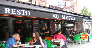 Au Métro