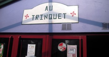 Au Trinquet