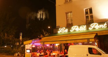 “Tapage nocturne” évité au café du Petit Pont devant Notre-Dame