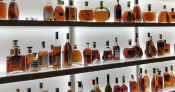 Trump étend sa surtaxe aux vins de plus de 14,5° et aux spiritueux